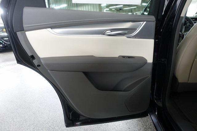 new 2025 Cadillac XT5 car, priced at $58,565