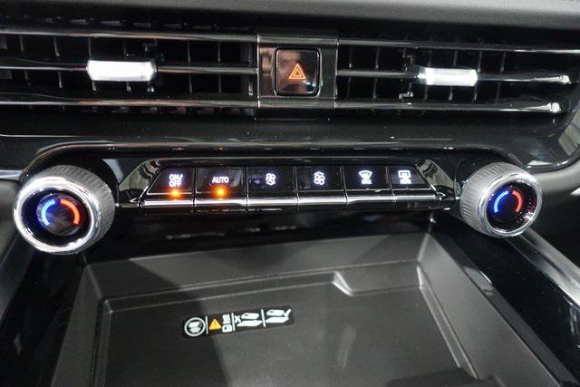new 2025 Chevrolet Suburban car, priced at $75,970