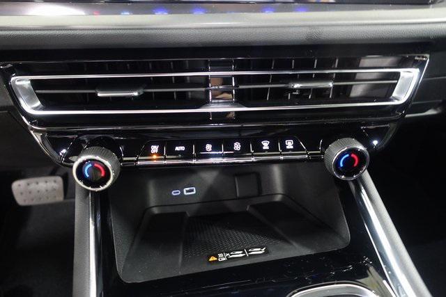 new 2026 Chevrolet Traverse car, priced at $43,920