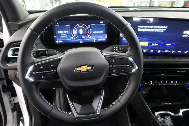 new 2026 Chevrolet Traverse car, priced at $43,920