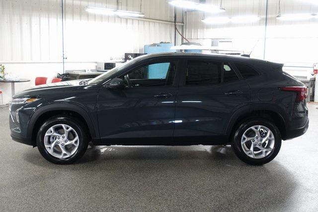 new 2025 Chevrolet Trax car