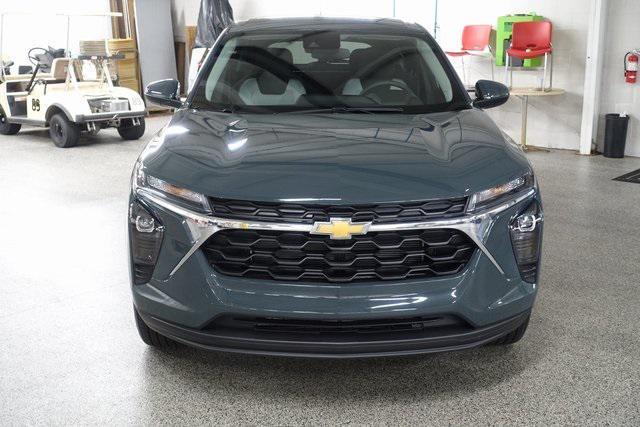 new 2025 Chevrolet Trax car