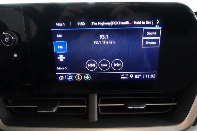 new 2025 Chevrolet Trax car