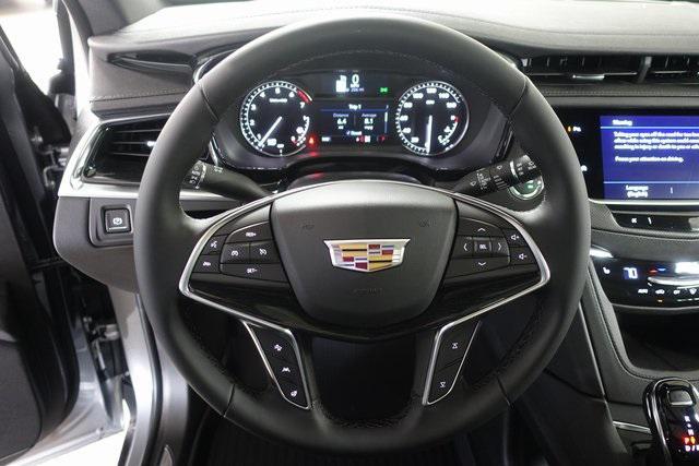 new 2025 Cadillac XT5 car, priced at $54,515