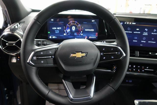 new 2026 Chevrolet Equinox car, priced at $30,290