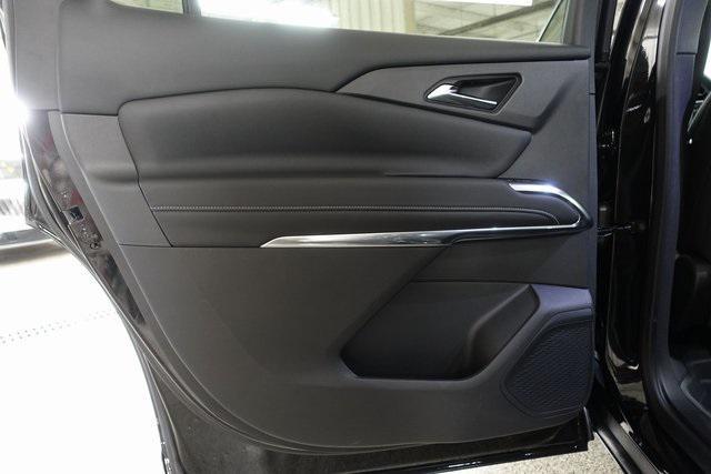 new 2025 Chevrolet Traverse car
