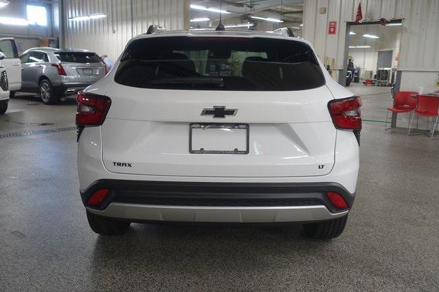 new 2025 Chevrolet Trax car, priced at $26,155