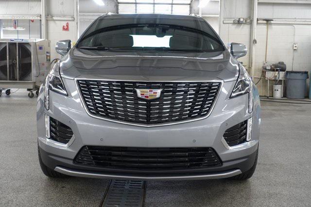 new 2025 Cadillac XT5 car, priced at $56,400