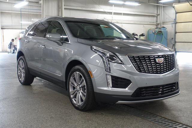 new 2025 Cadillac XT5 car, priced at $56,400