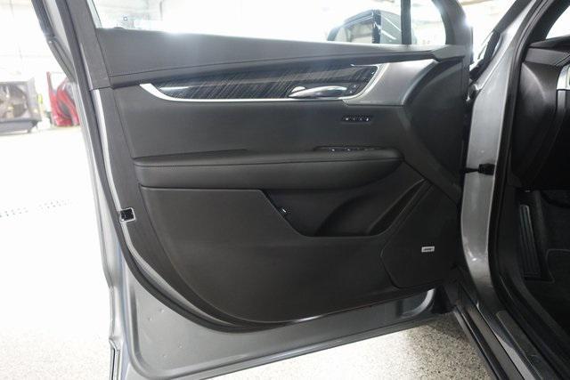 used 2023 Cadillac XT6 car, priced at $37,858