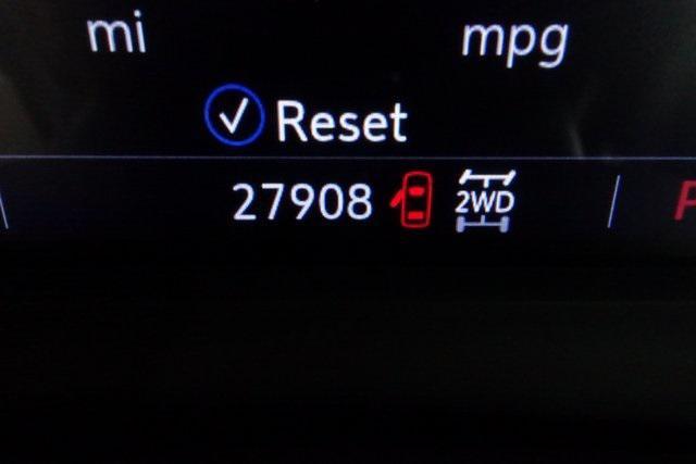 used 2023 Cadillac XT6 car, priced at $37,858