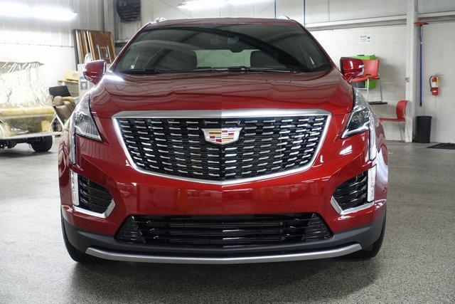 new 2025 Cadillac XT5 car, priced at $59,900