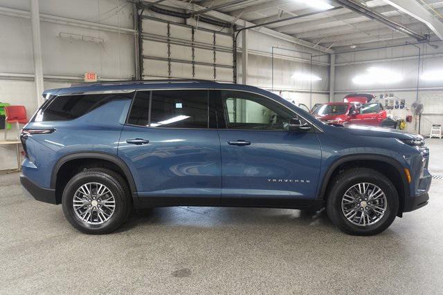 new 2026 Chevrolet Traverse car, priced at $43,120