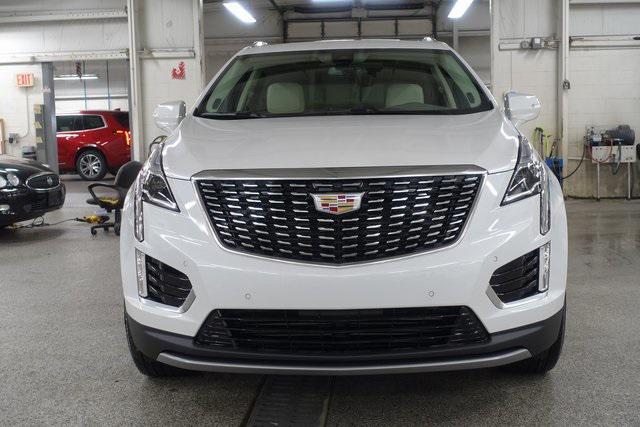 new 2025 Cadillac XT5 car, priced at $55,640