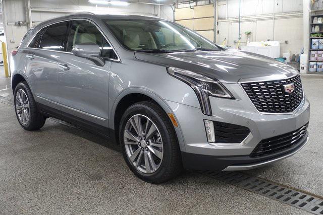 new 2025 Cadillac XT5 car, priced at $54,090