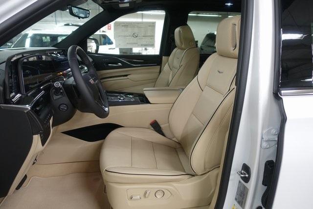 new 2024 Cadillac Escalade ESV car, priced at $102,565