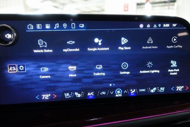 new 2025 Chevrolet Traverse car
