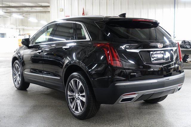 new 2025 Cadillac XT5 car, priced at $55,040