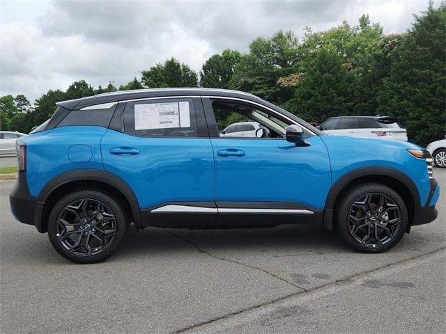 new 2025 Nissan Kicks car, priced at $30,021