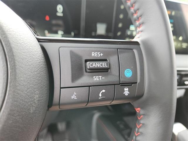 new 2025 Nissan Kicks car, priced at $30,021