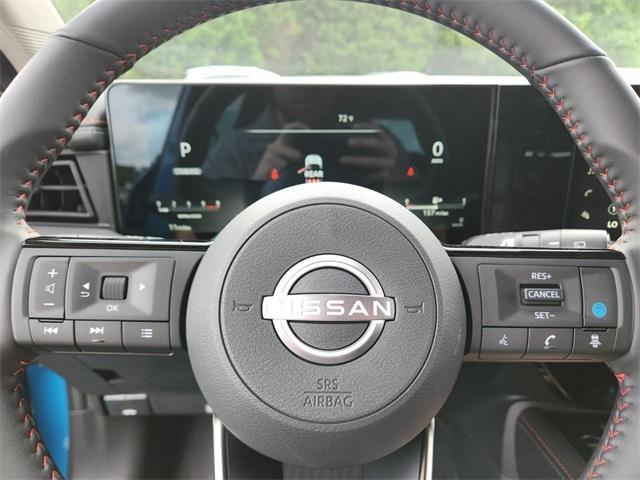 new 2025 Nissan Kicks car, priced at $30,021