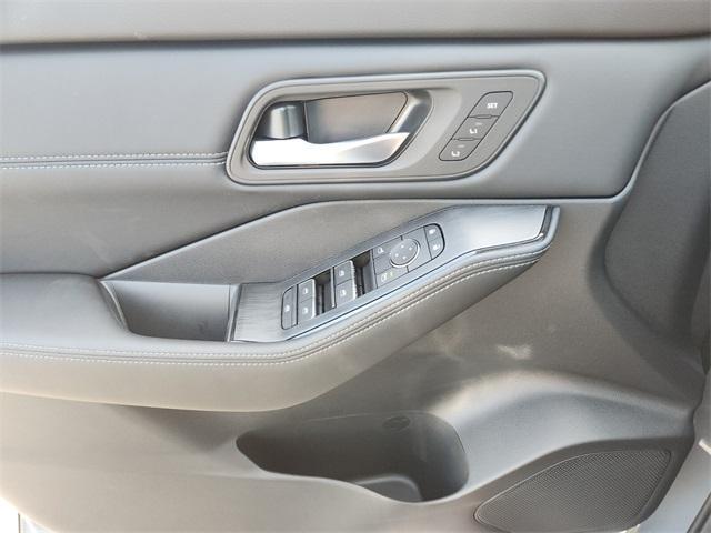 new 2025 Nissan Rogue car, priced at $38,043