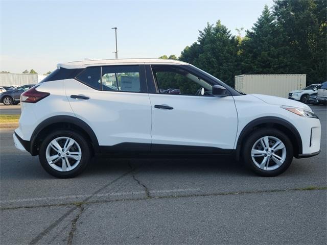 new 2025 Nissan Kicks Play car, priced at $23,203