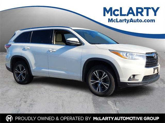 used 2016 Toyota Highlander car, priced at $19,788