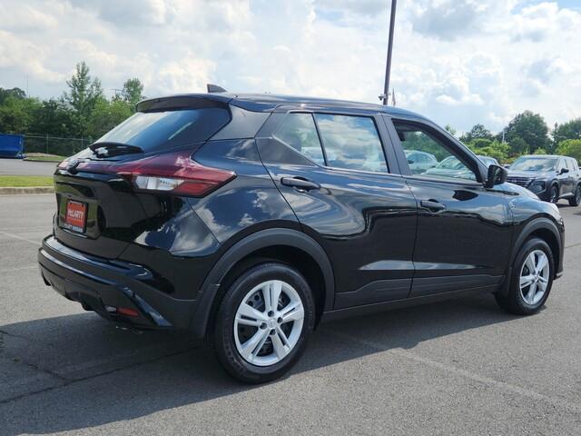 new 2025 Nissan Kicks Play car, priced at $23,850