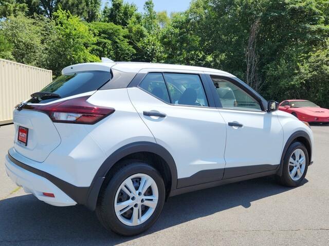 new 2025 Nissan Kicks Play car, priced at $23,760