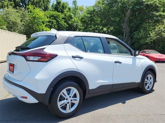 new 2025 Nissan Kicks Play car, priced at $23,760