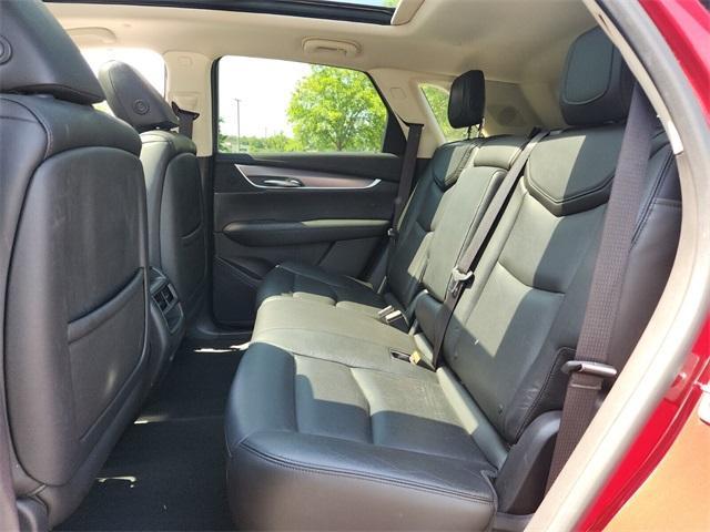 used 2017 Cadillac XT5 car, priced at $18,000