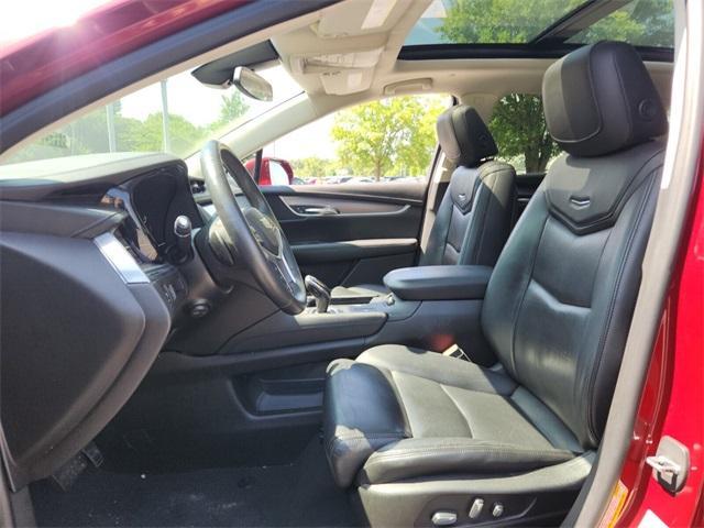 used 2017 Cadillac XT5 car, priced at $18,000