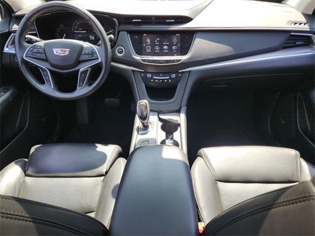 used 2017 Cadillac XT5 car, priced at $18,000