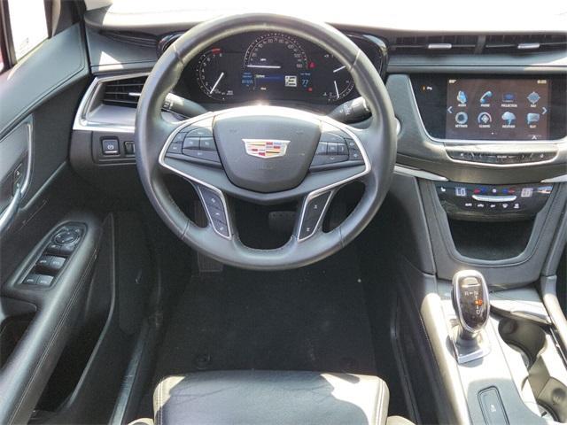used 2017 Cadillac XT5 car, priced at $18,000