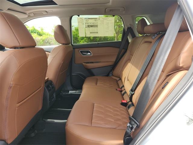 new 2025 Nissan Rogue car, priced at $39,916