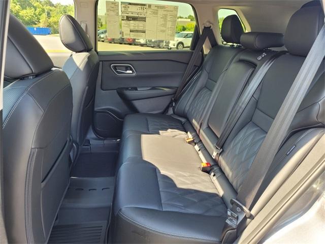 new 2025 Nissan Rogue car, priced at $40,918