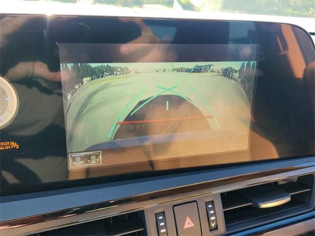 used 2022 Lexus ES 350 car, priced at $32,000