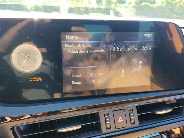 used 2022 Lexus ES 350 car, priced at $32,000