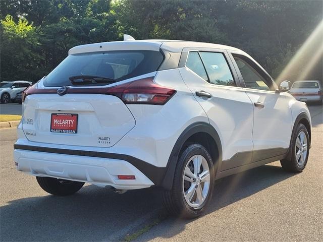 new 2025 Nissan Kicks Play car, priced at $23,850