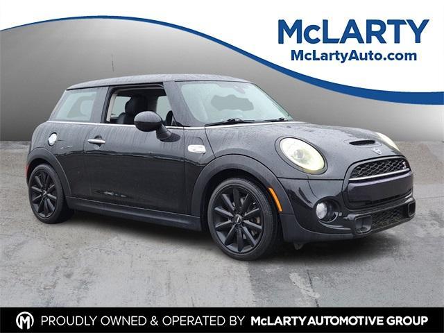 used 2019 MINI Hardtop car, priced at $13,900
