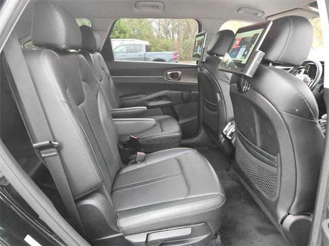 used 2021 Kia Sorento car, priced at $21,822