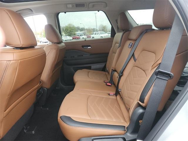 new 2025 Nissan Pathfinder car, priced at $41,521