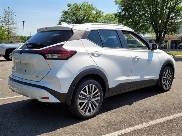 new 2024 Nissan Kicks car, priced at $19,795