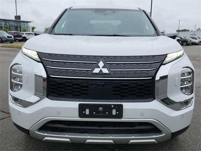 used 2024 Mitsubishi Outlander car, priced at $25,501