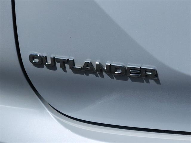 used 2024 Mitsubishi Outlander car, priced at $26,200