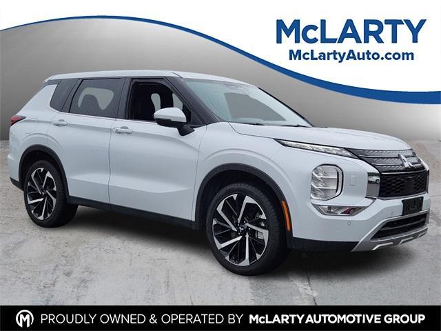 used 2024 Mitsubishi Outlander car, priced at $26,200