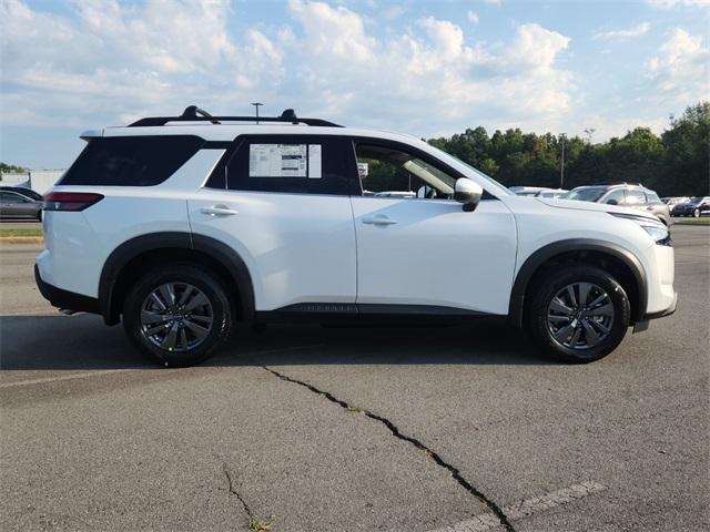 new 2025 Nissan Pathfinder car, priced at $38,780