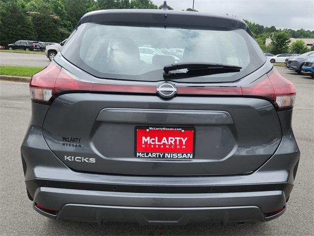 new 2025 Nissan Kicks Play car, priced at $23,850
