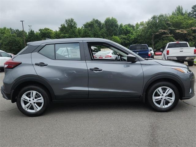 new 2025 Nissan Kicks Play car, priced at $23,850